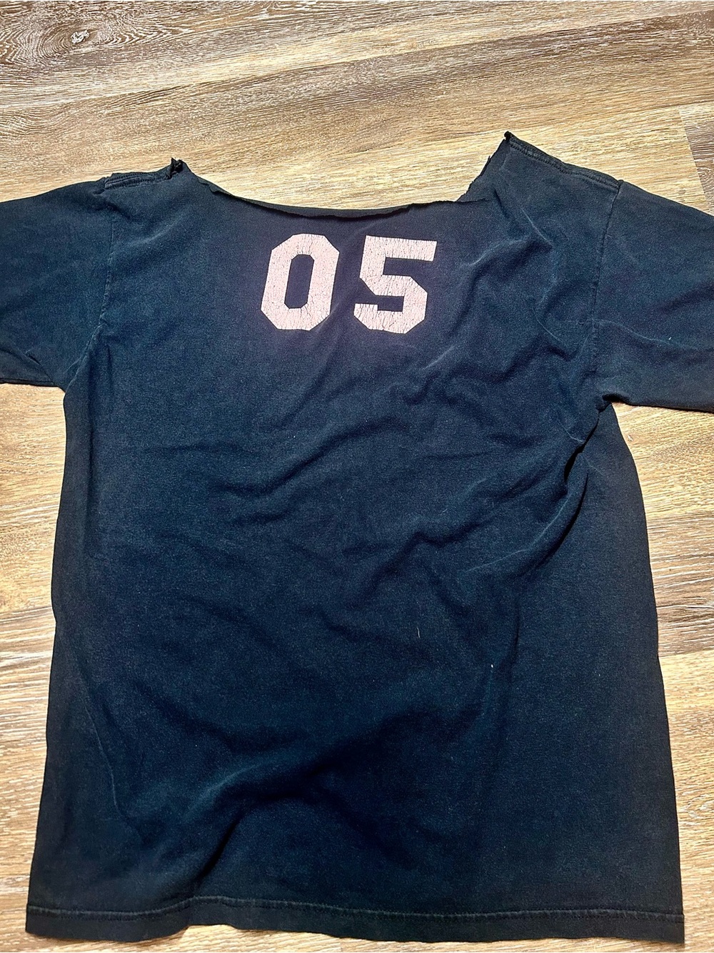 Señorita Señor Graphic Baby Tee / Y2K Black Cut Neck T-Shirt